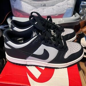 Nike Dunks - Georgetowns 4.5Y